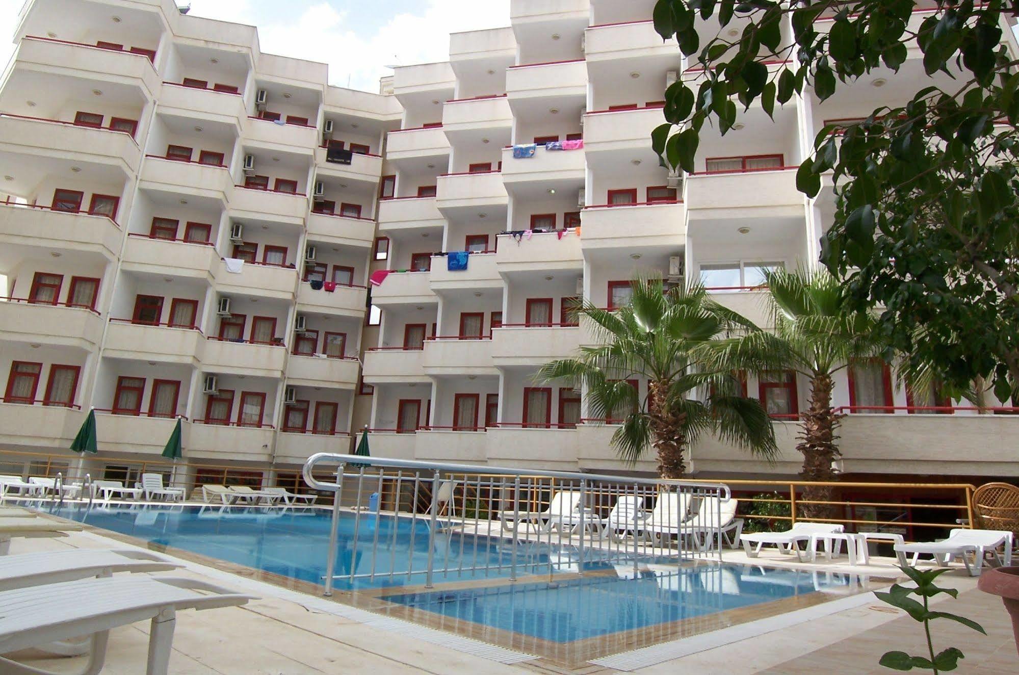 Hotel apartamentowy Semiz