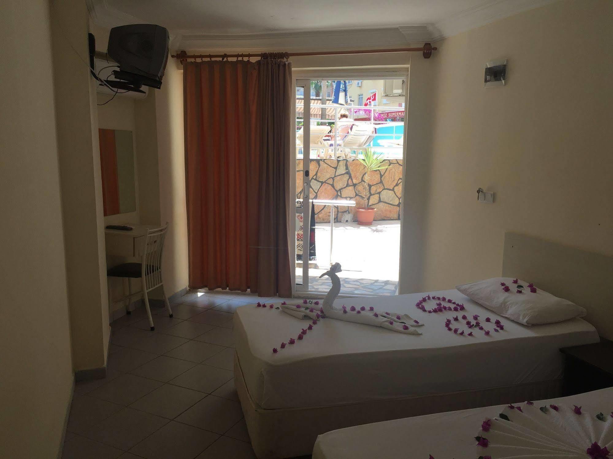 Hotel apartamentowy Semiz 3*