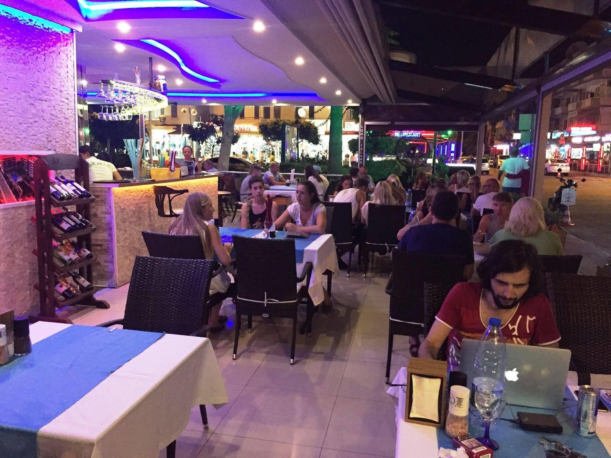 Semiz Hotel apartamentowy Alanya