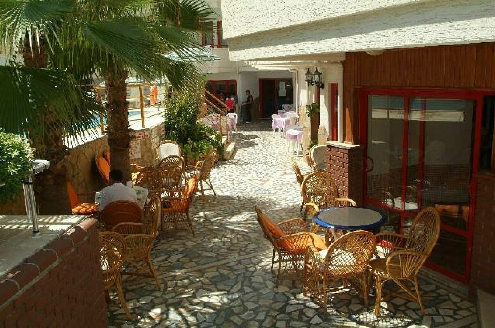 Hotel apartamentowy Semiz 3*